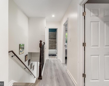 224 Malcolm X Avenue Se - Photo Thumbnail 9