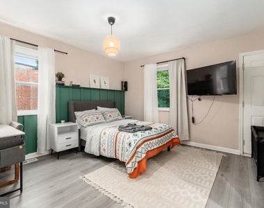 224 Malcolm X Avenue Se - Photo Thumbnail 10
