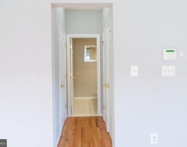 4281 S Capitol Street Sw - Photo Thumbnail 19