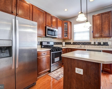 4281 S Capitol Street Sw - Photo Thumbnail 34