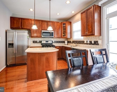 4281 S Capitol Street Sw - Photo Thumbnail 41