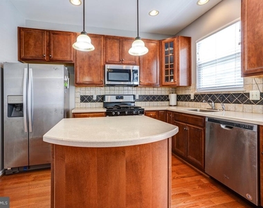 4281 S Capitol Street Sw - Photo Thumbnail 35