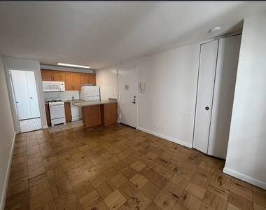 1470 First Avenue, Unit 8j - Photo Thumbnail 2