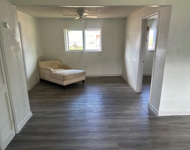 5405 Suez Street - Photo Thumbnail 5