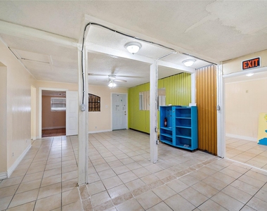 5639 Overdale Street - Photo Thumbnail 10