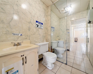 5639 Overdale Street - Photo Thumbnail 7