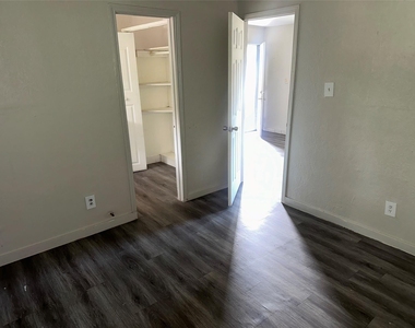5409 Suez Street - Photo Thumbnail 7