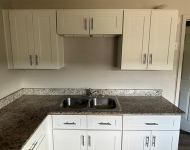 5409 Suez Street - Photo Thumbnail 4