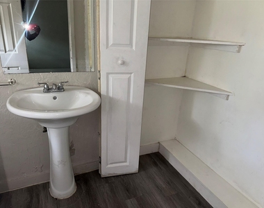 5409 Suez Street - Photo Thumbnail 8