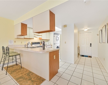 1936 Beach Parkway - Photo Thumbnail 9