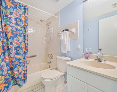 1936 Beach Parkway - Photo Thumbnail 18