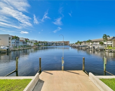 1936 Beach Parkway - Photo Thumbnail 3