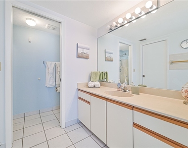 1936 Beach Parkway - Photo Thumbnail 15