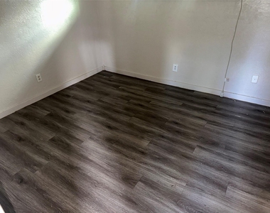 5405 Suez Street - Photo Thumbnail 5