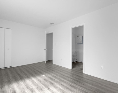 4025 Billingsgate Road - Photo Thumbnail 16