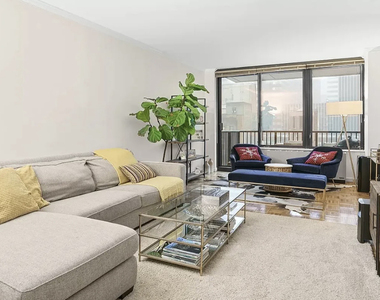150 East 57th Street, Unit 22e - Photo Thumbnail 5