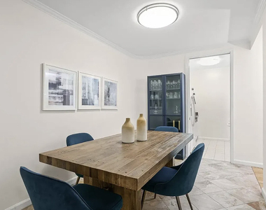 150 East 57th Street, Unit 22e - Photo Thumbnail 2