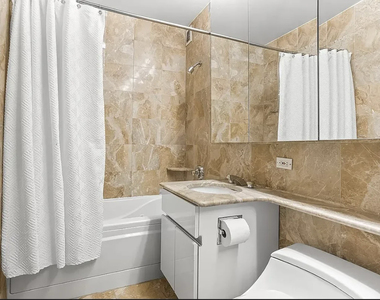 150 East 57th Street, Unit 22e - Photo Thumbnail 6