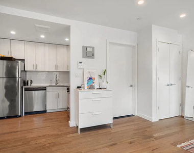 11 Orient Avenue - Photo Thumbnail 1