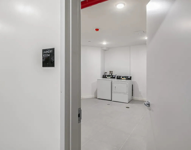 11 Orient Avenue - Photo Thumbnail 4