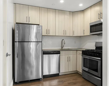 11 Orient Avenue - Photo Thumbnail 2