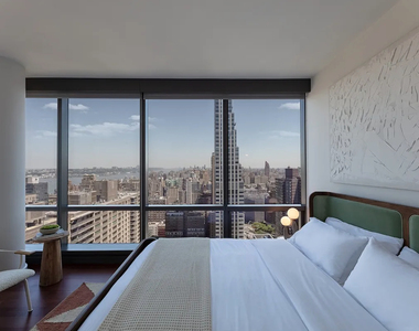  West 67th Street - Photo Thumbnail 4
