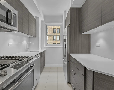 20 Park Avenue, Unit 008c - Photo Thumbnail 4