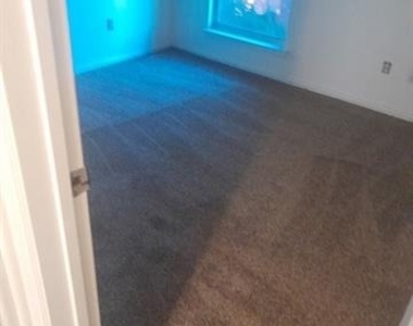 2741 Lynx Lane - Photo Thumbnail 18