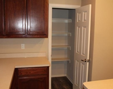 2741 Lynx Lane - Photo Thumbnail 13