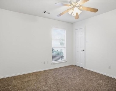 2741 Lynx Lane - Photo Thumbnail 26