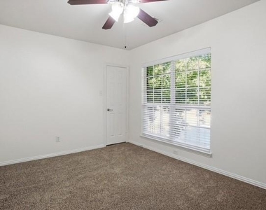 2741 Lynx Lane - Photo Thumbnail 28
