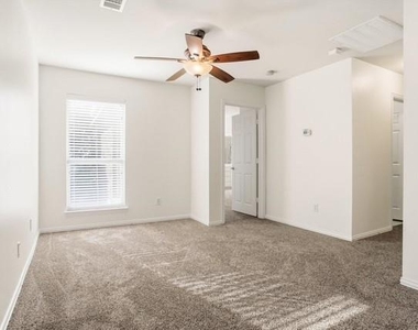 2741 Lynx Lane - Photo Thumbnail 29