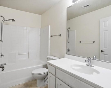 2741 Lynx Lane - Photo Thumbnail 27