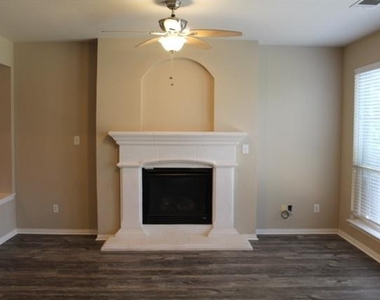 2741 Lynx Lane - Photo Thumbnail 16