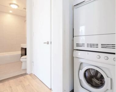 300 East 39th Street, Unit Phg - Photo Thumbnail 16