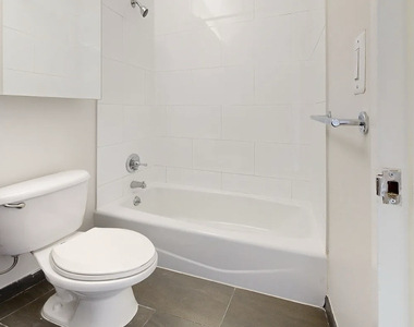 401 East 34th Street, Unit S8k - Photo Thumbnail 3