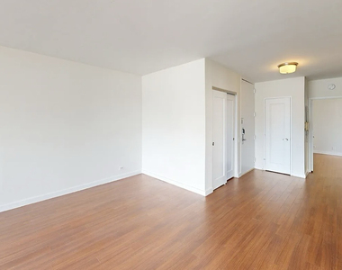 401 East 34th Street, Unit S8k - Photo Thumbnail 1
