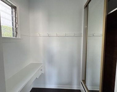 326 N La Jolla Avenue - Photo Thumbnail 36