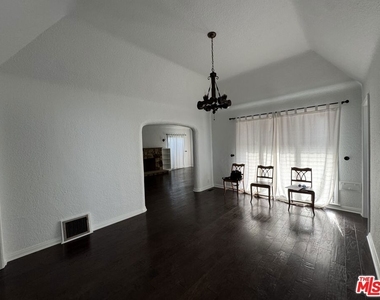 326 N La Jolla Avenue - Photo Thumbnail 7