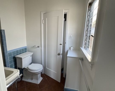 326 N La Jolla Avenue - Photo Thumbnail 23