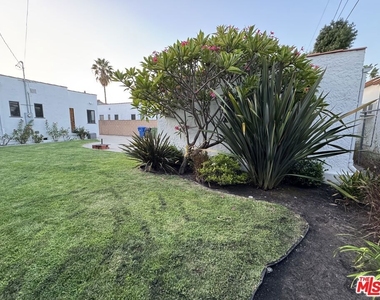 326 N La Jolla Avenue - Photo Thumbnail 58