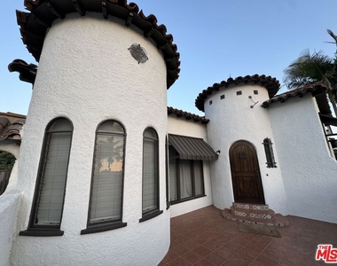 326 N La Jolla Avenue - Photo Thumbnail 1
