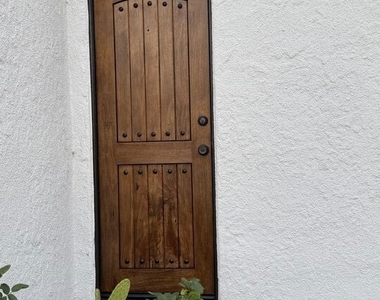 326 N La Jolla Avenue - Photo Thumbnail 54