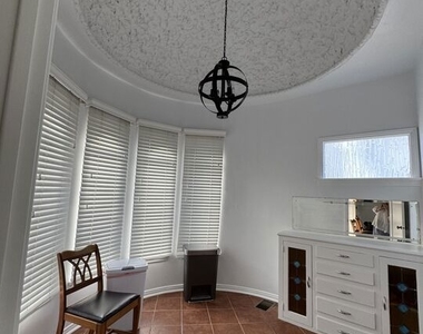 326 N La Jolla Avenue - Photo Thumbnail 11