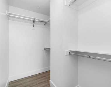 3632 S Keystone Avenue - Photo Thumbnail 31