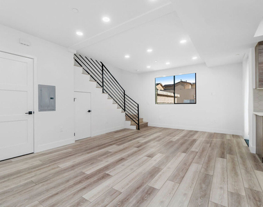 3632 S Keystone Avenue - Photo Thumbnail 34