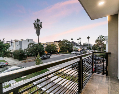 3632 S Keystone Avenue - Photo Thumbnail 13