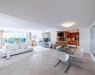 2780 S Ocean Boulevard - Photo Thumbnail 3