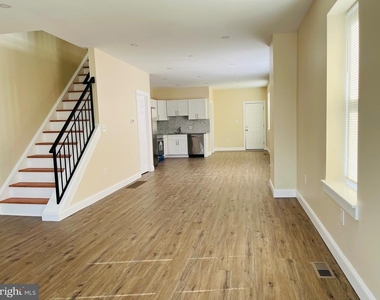 633 S 57th Street - Photo Thumbnail 10