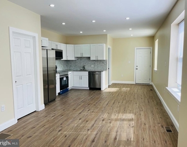 633 S 57th Street - Photo Thumbnail 6